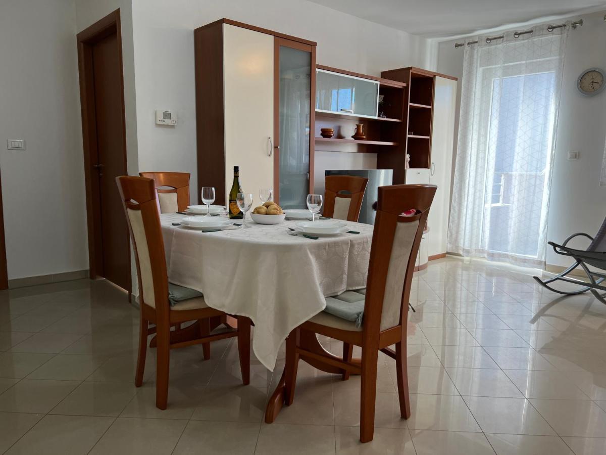 Apartman Ruza Apartment Пула Екстериор снимка