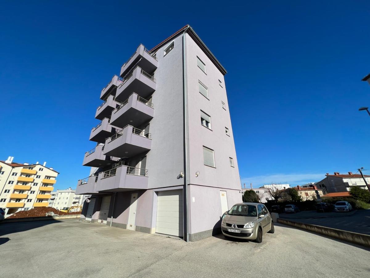 Apartman Ruza Apartment Пула Екстериор снимка